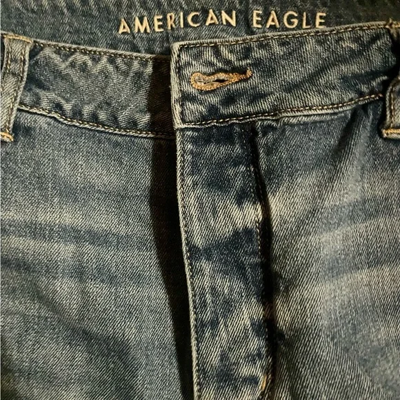 American Eagle Outfitters Classic Blue Distressed Denim - Size 16 - Picture 5 of 6